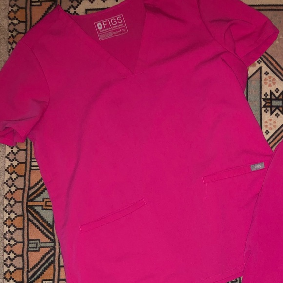 Figs Other - Figs scrub top!